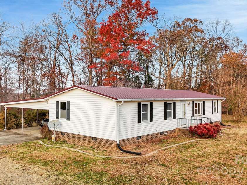 435 Moose Club Road, Statesville, NC 28677.  MLS# CAR4324965, YatesRealty ID 871. 