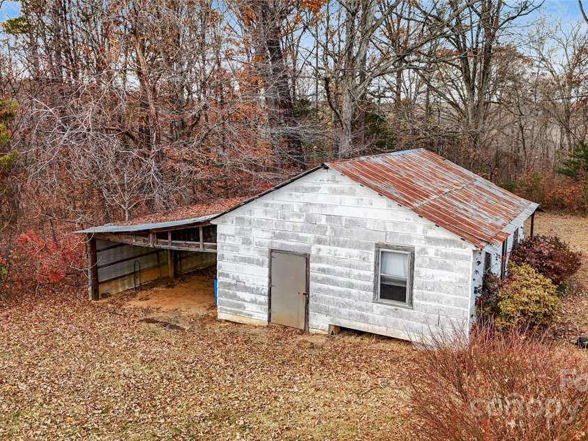 435 Moose Club Road, Statesville, NC 28677.  MLS# CAR4324965, YatesRealty ID 871. 