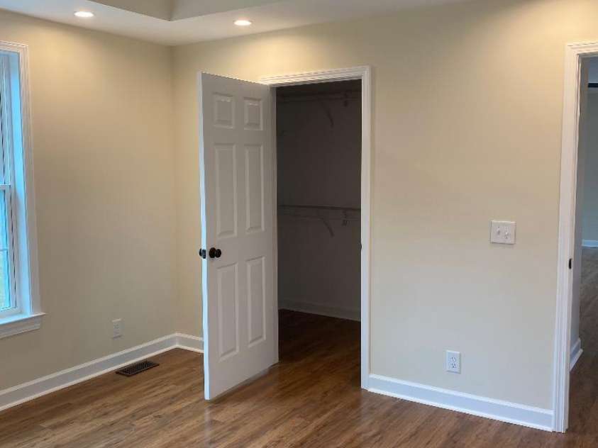 501 Chestnut Grove Road, Statesville, NC 28625.  MLS# CAR4123468, YatesRealty ID 871. 