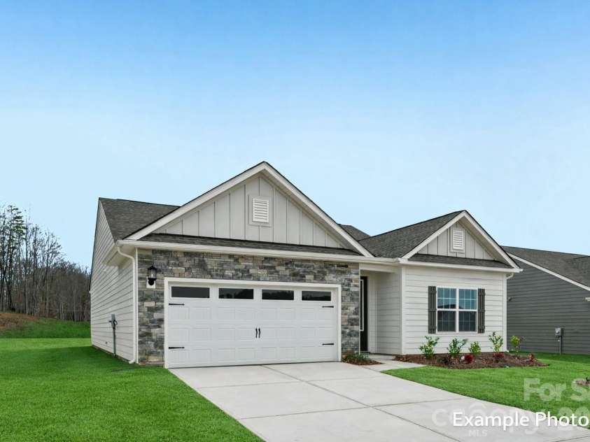 103 Tradesmen Trail, Troutman, NC 28166.  MLS# CAR4340312, YatesRealty ID 8711. 