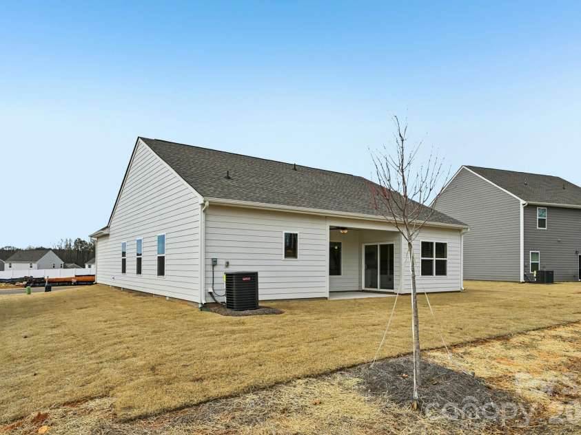 103 Tradesmen Trail, Troutman, NC 28166.  MLS# CAR4340312, YatesRealty ID 8711. 