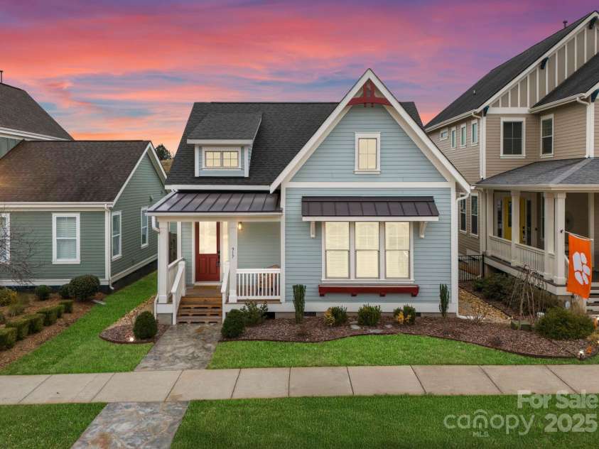 917 Herrons Ferry Road, Rock Hill, SC 29730.  MLS# CAR4232464, YatesRealty ID 8712. 