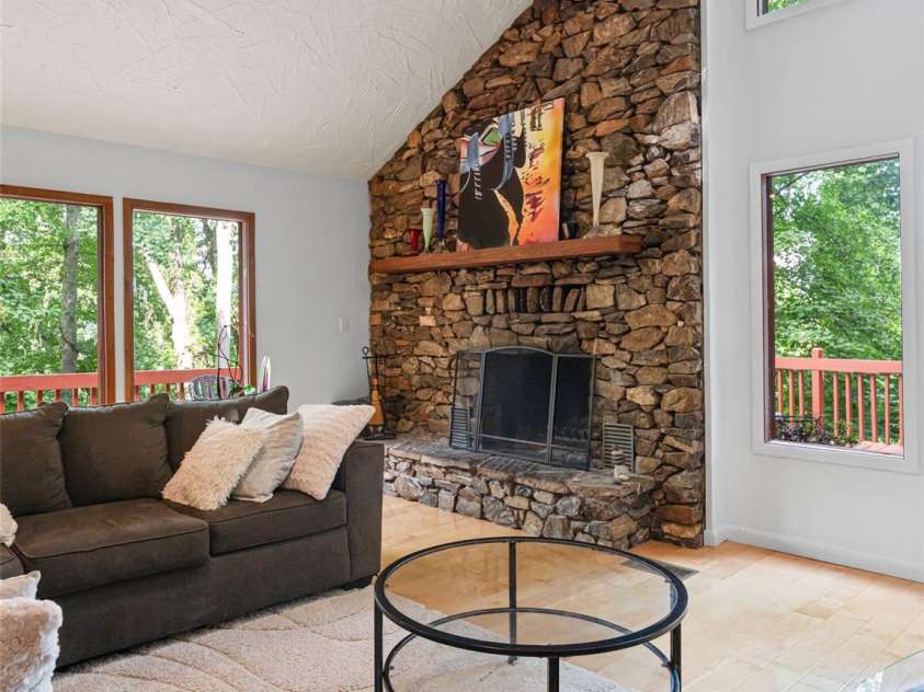 193 Rhododendron Drive, Arden, NC 28704.  MLS# CAR4329600, YatesRealty ID 8713. 