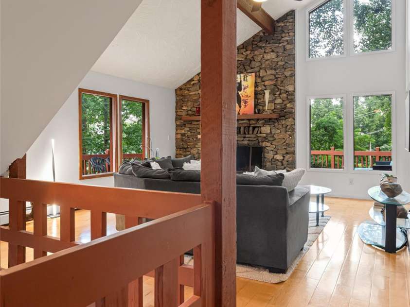 193 Rhododendron Drive, Arden, NC 28704.  MLS# CAR4329600, YatesRealty ID 8713. 