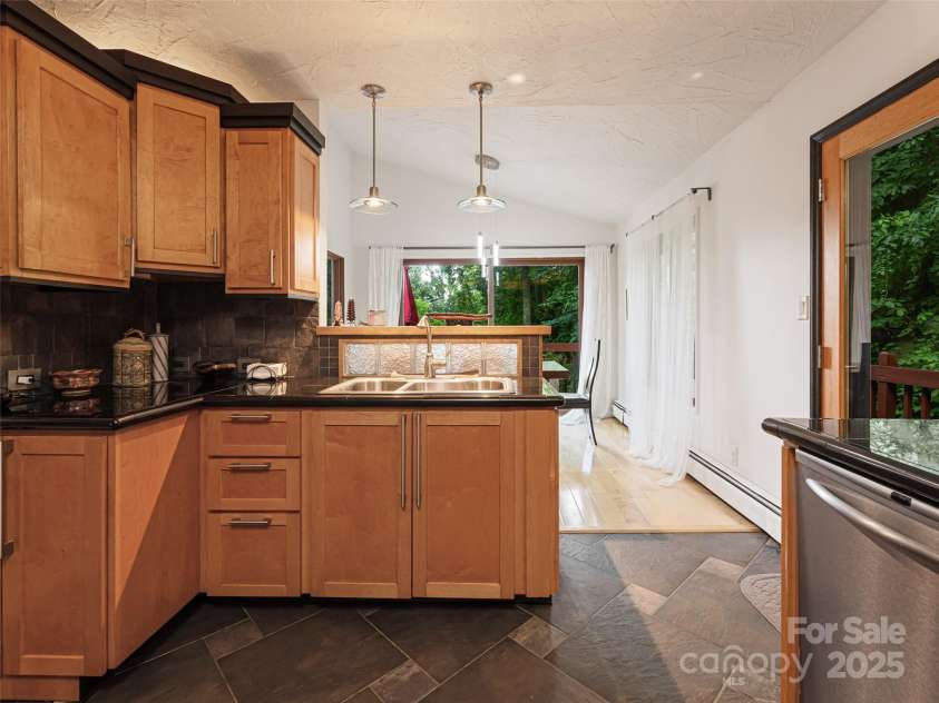 193 Rhododendron Drive, Arden, NC 28704.  MLS# CAR4329600, YatesRealty ID 8713. 