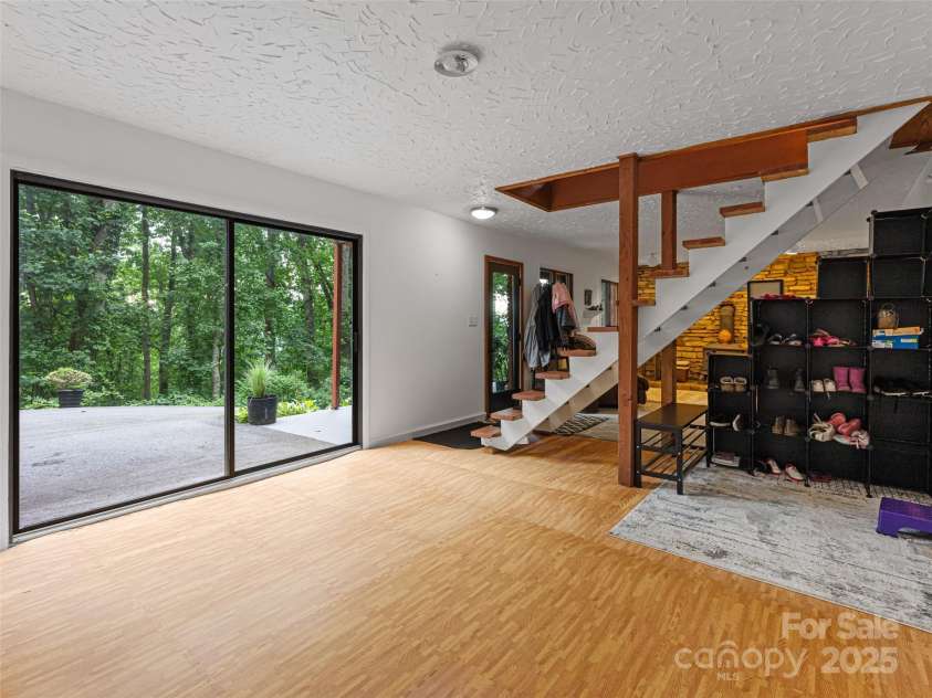 193 Rhododendron Drive, Arden, NC 28704.  MLS# CAR4329600, YatesRealty ID 8713. 