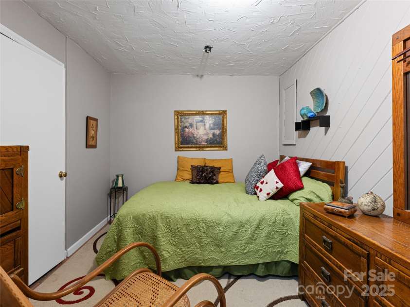 193 Rhododendron Drive, Arden, NC 28704.  MLS# CAR4329600, YatesRealty ID 8713. 