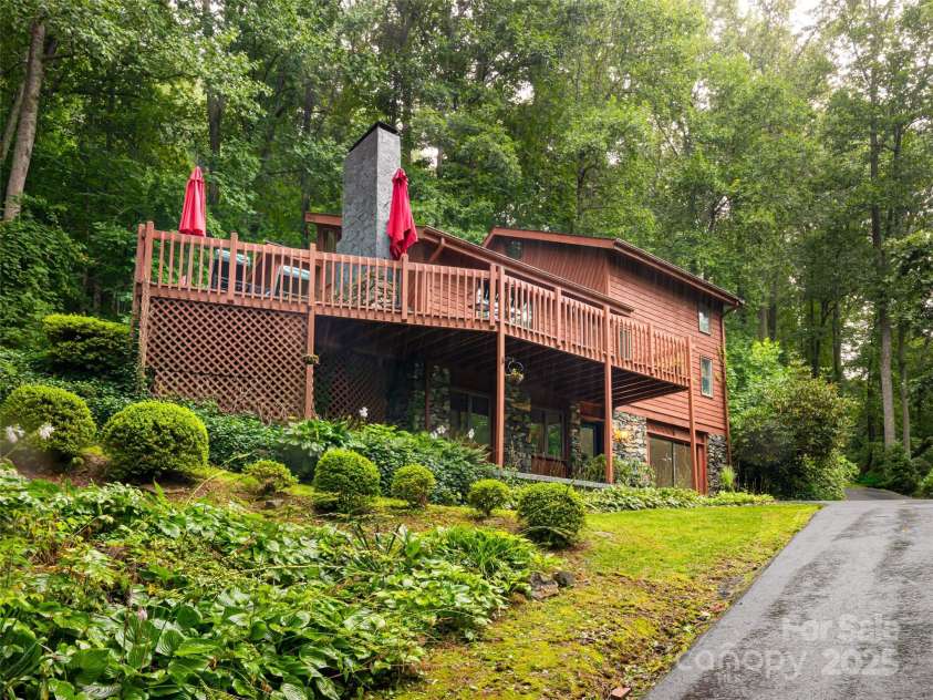 193 Rhododendron Drive, Arden, NC 28704.  MLS# CAR4329600, YatesRealty ID 8713. 