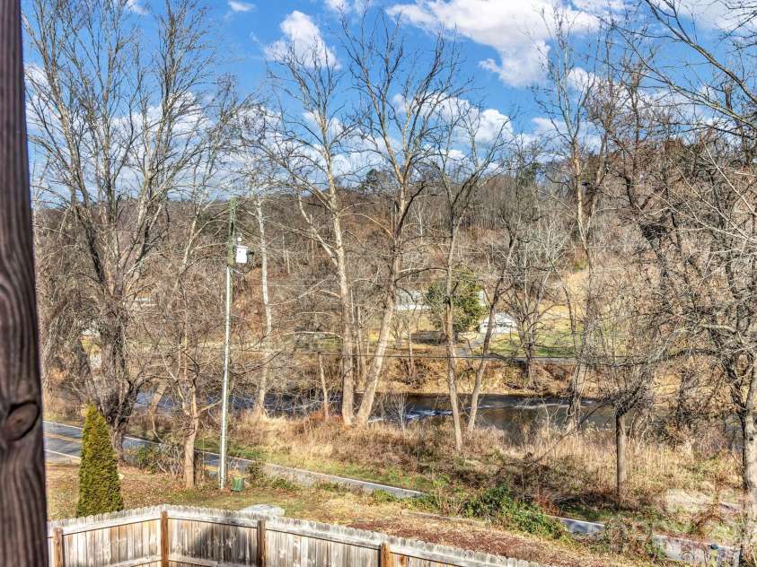 2600 Old Clyde Road, Clyde, NC 28721.  MLS# CAR4329622, YatesRealty ID 8716. 