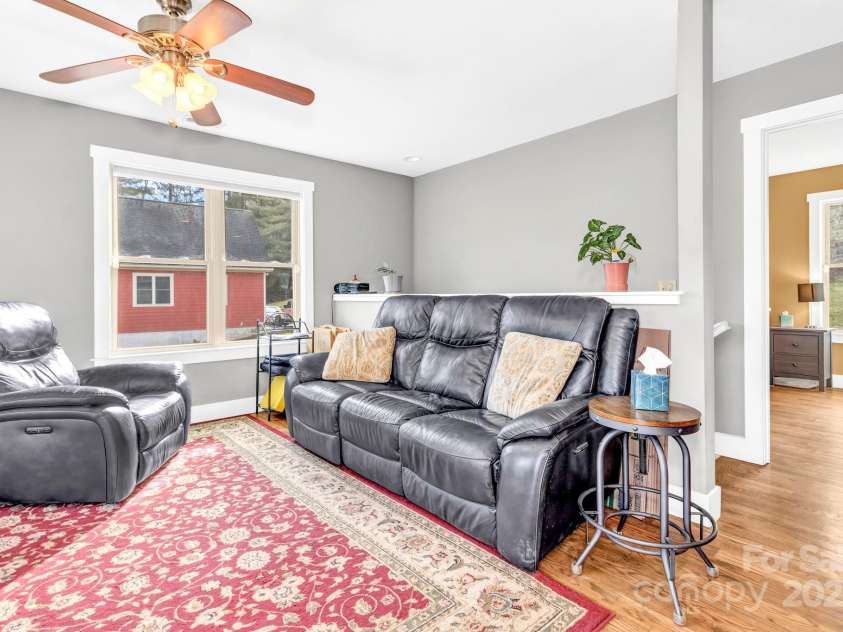 2600 Old Clyde Road, Clyde, NC 28721.  MLS# CAR4329622, YatesRealty ID 8716. 