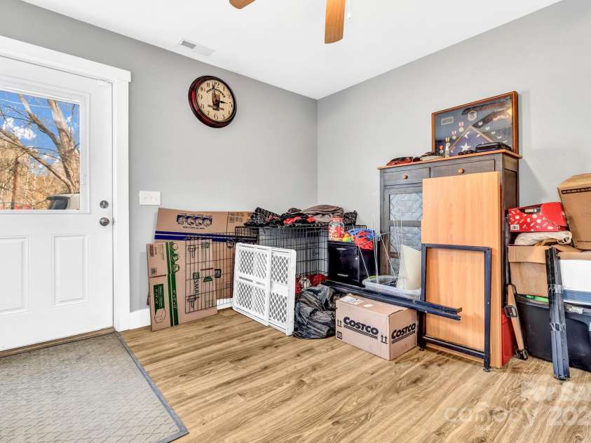 2600 Old Clyde Road, Clyde, NC 28721.  MLS# CAR4329622, YatesRealty ID 8716. 