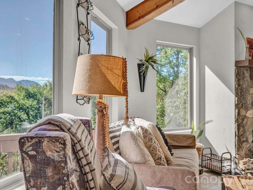 114 Deerwood Trail, Seven Devils, NC 28604.  MLS# CAR4363146, YatesRealty ID 8719. 