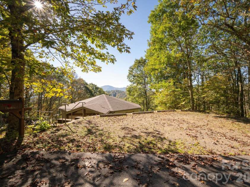 114 Deerwood Trail, Seven Devils, NC 28604.  MLS# CAR4363146, YatesRealty ID 8719. 