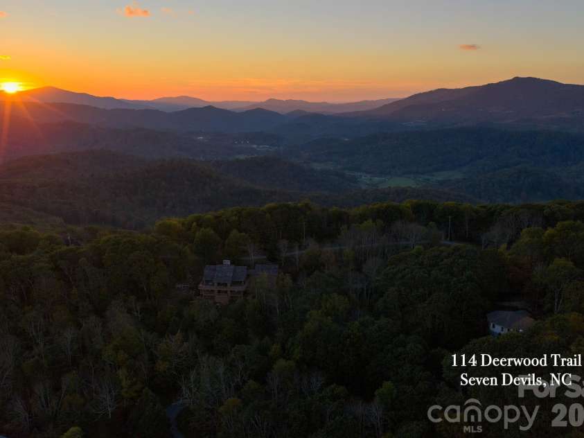 114 Deerwood Trail, Seven Devils, NC 28604.  MLS# CAR4363146, YatesRealty ID 8719. 