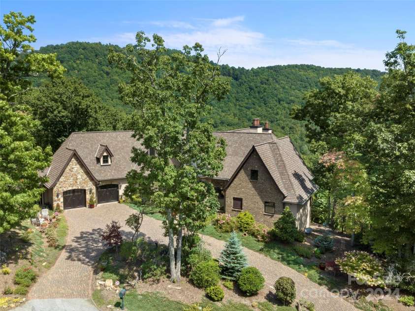 85 Smokey Ridge Trail, Arden, NC 28704.  MLS# CAR4180343, YatesRealty ID 872. 