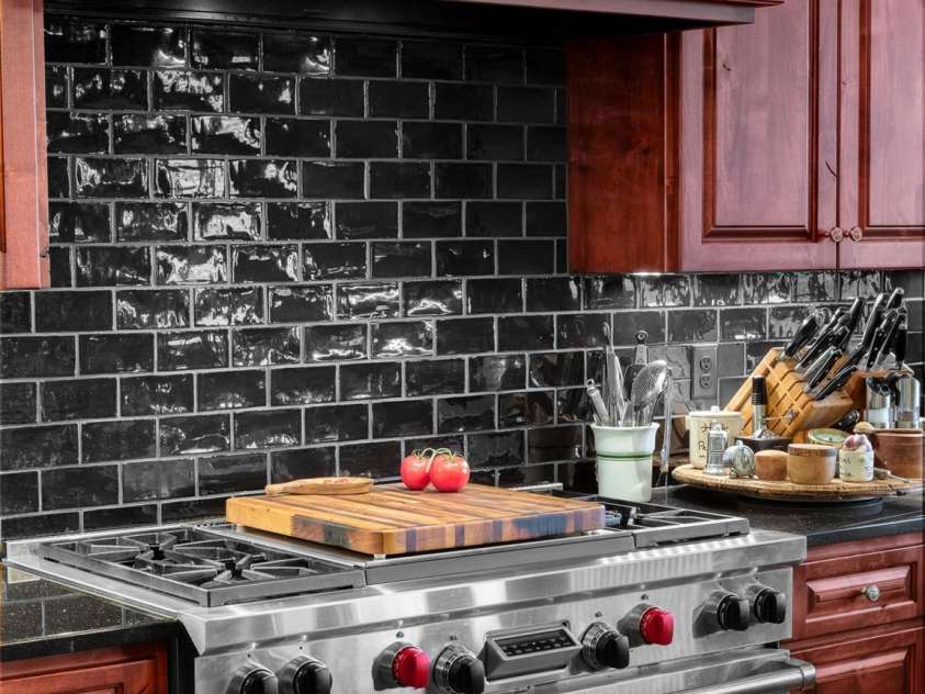 85 Smokey Ridge Trail, Arden, NC 28704.  MLS# CAR4180343, YatesRealty ID 872. 