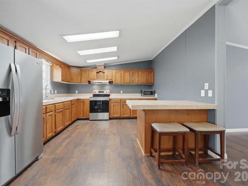 315 Mcdowell Street, Morganton, NC 28655.  MLS# CAR4360339, YatesRealty ID 8720. 