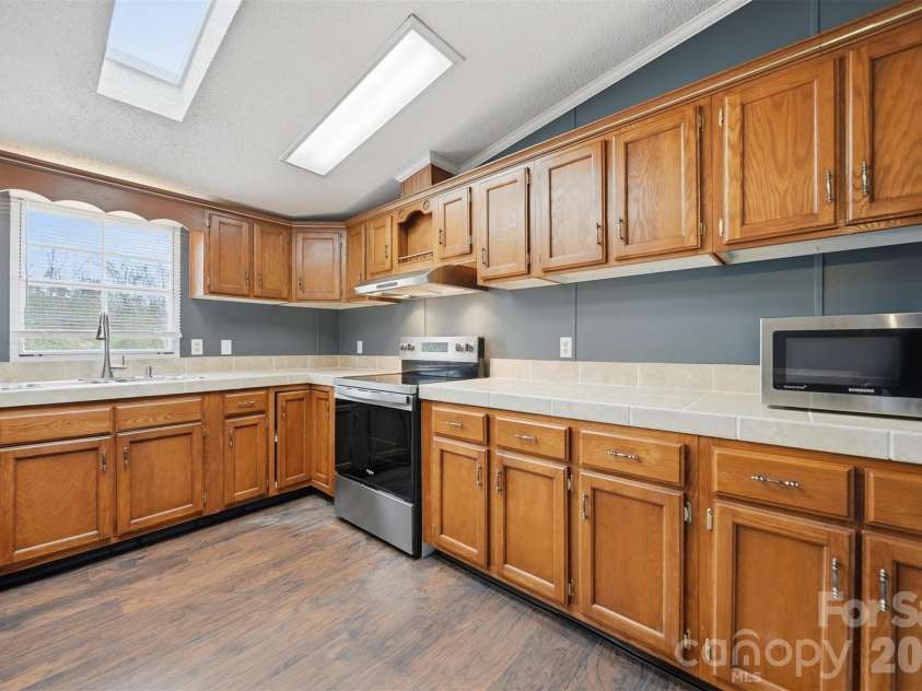 315 Mcdowell Street, Morganton, NC 28655.  MLS# CAR4360339, YatesRealty ID 8720. 