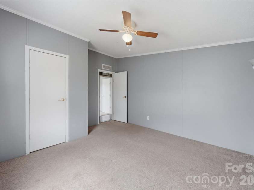 315 Mcdowell Street, Morganton, NC 28655.  MLS# CAR4360339, YatesRealty ID 8720. 