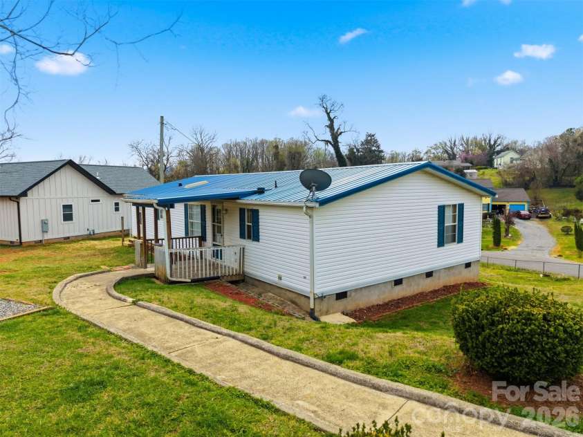 315 Mcdowell Street, Morganton, NC 28655.  MLS# CAR4360339, YatesRealty ID 8720. 