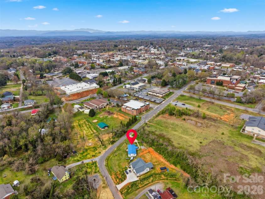 315 Mcdowell Street, Morganton, NC 28655.  MLS# CAR4360339, YatesRealty ID 8720. 