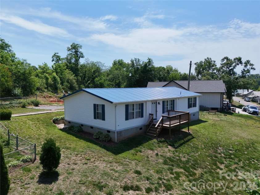 315 Mcdowell Street, Morganton, NC 28655.  MLS# CAR4360339, YatesRealty ID 8720. 