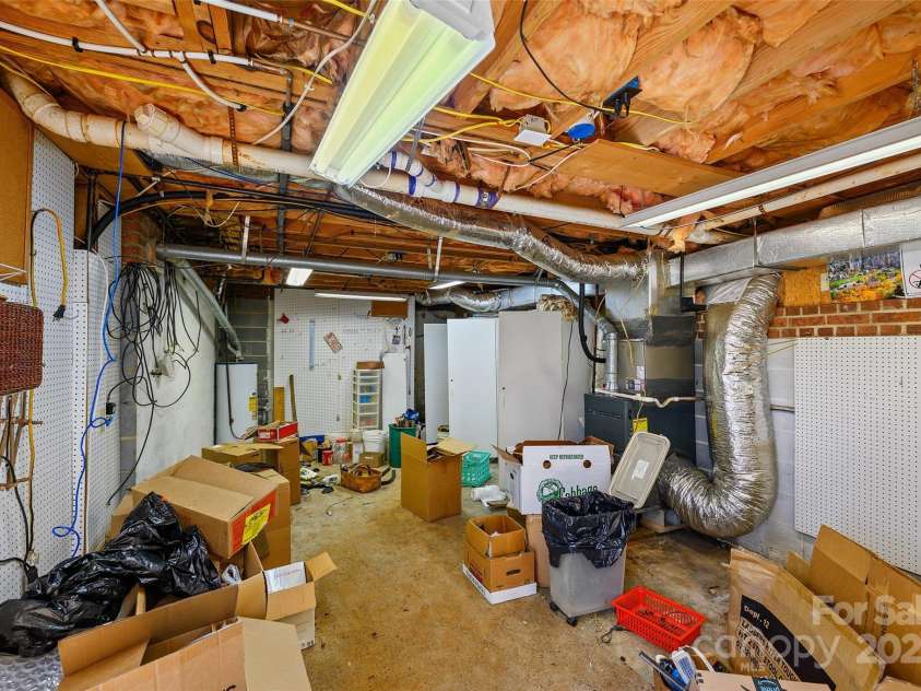 207 Crossing Avenue, Belmont, NC 28012.  MLS# CAR4289116, YatesRealty ID 8721. 