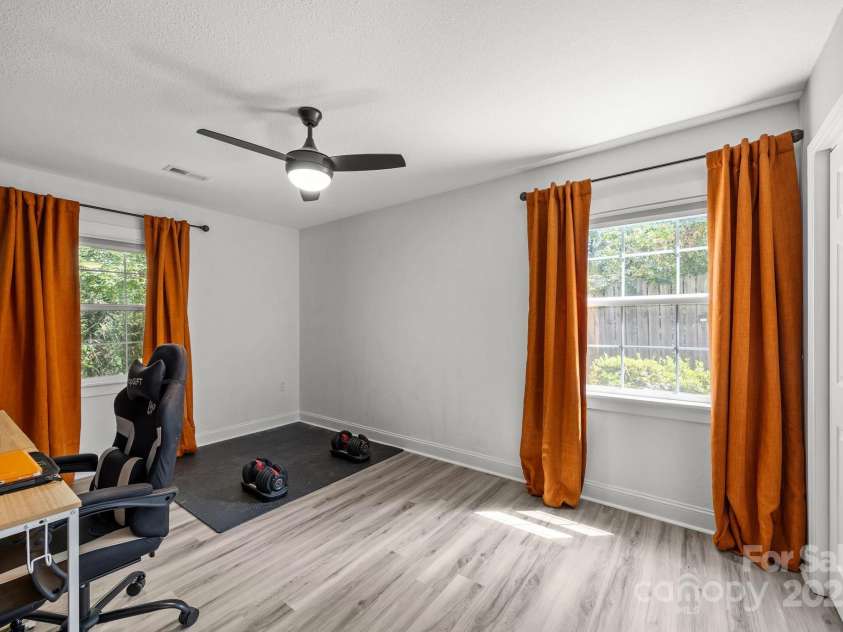 1225 Gilbert Street, Hendersonville, NC 28792.  MLS# CAR4307507, YatesRealty ID 8722. 