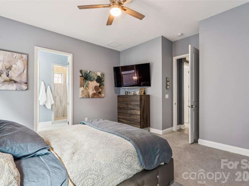 17134 Sand Bank Road, Charlotte, NC 28278.  MLS# CAR4347753, YatesRealty ID 8723. 