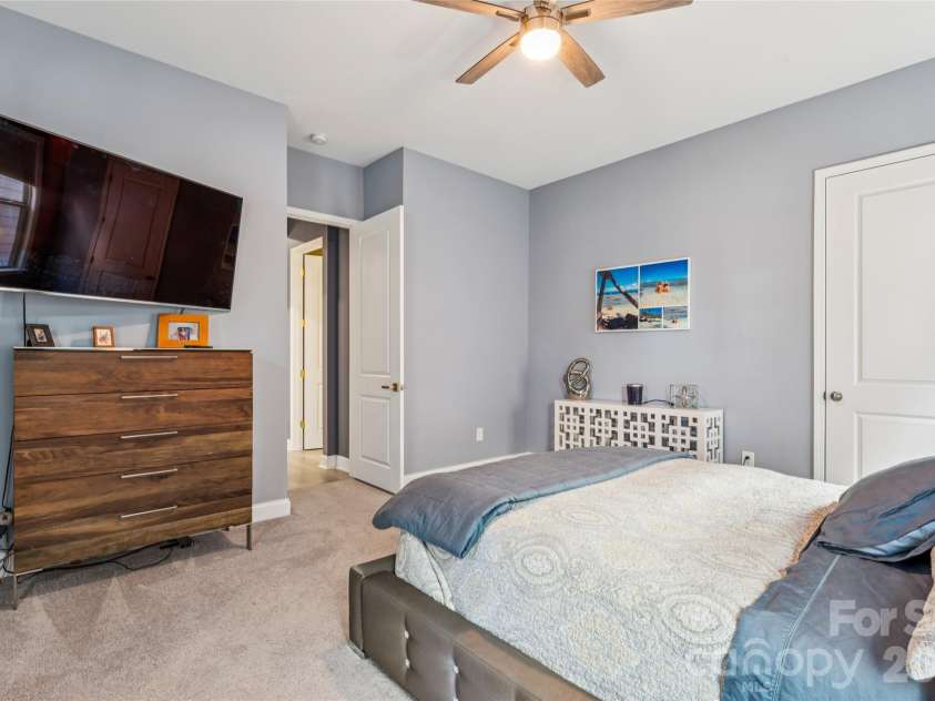 17134 Sand Bank Road, Charlotte, NC 28278.  MLS# CAR4347753, YatesRealty ID 8723. 
