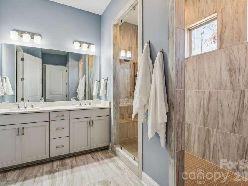 17134 Sand Bank Road, Charlotte, NC 28278.  MLS# CAR4347753, YatesRealty ID 8723. 