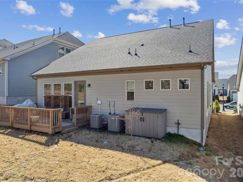 17134 Sand Bank Road, Charlotte, NC 28278.  MLS# CAR4347753, YatesRealty ID 8723. 