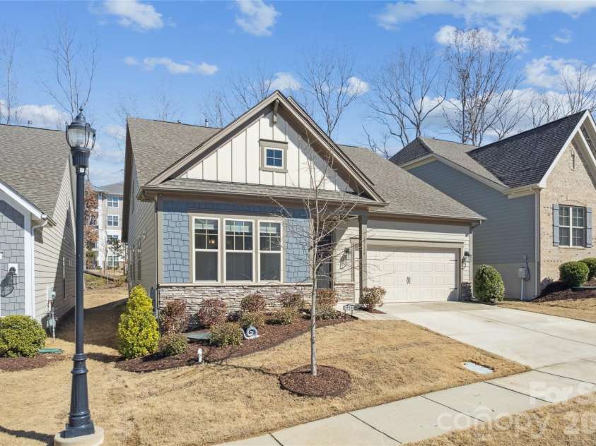 17134 Sand Bank Road, Charlotte, NC 28278.  MLS# CAR4347753, YatesRealty ID 8723. 