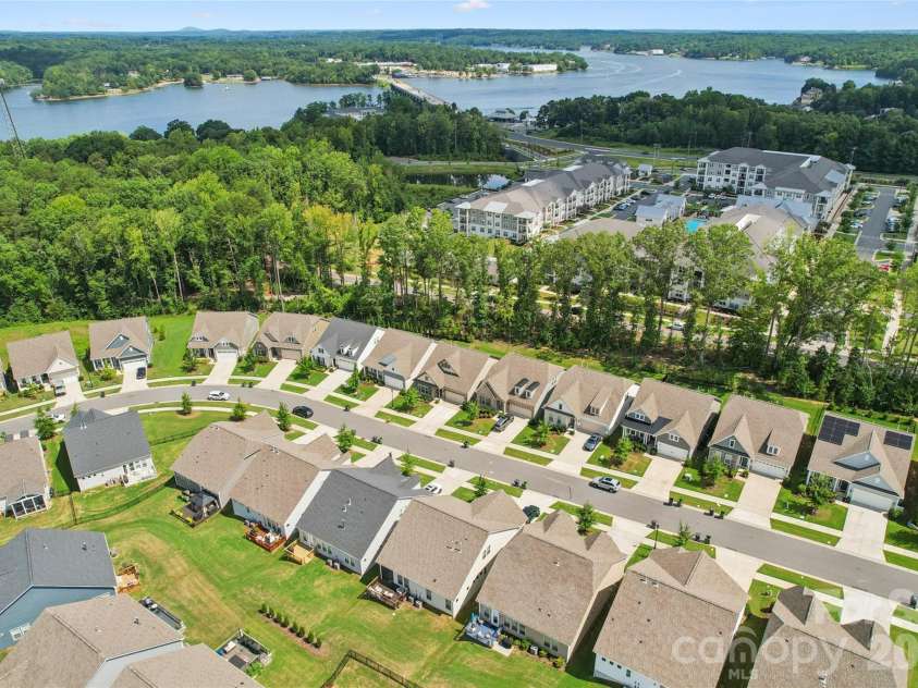 17134 Sand Bank Road, Charlotte, NC 28278.  MLS# CAR4347753, YatesRealty ID 8723. 