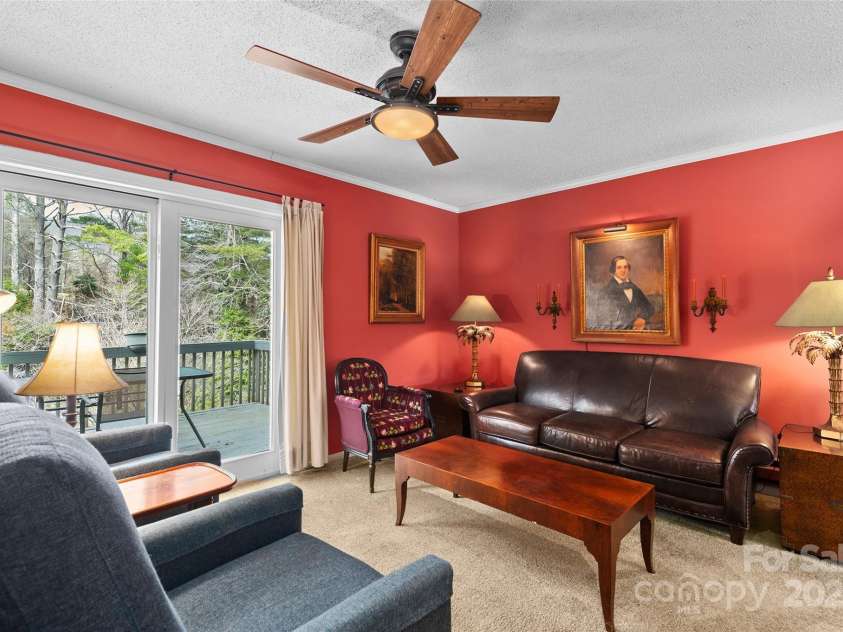 125 Winchester Drive, Waynesville, NC 28785.  MLS# CAR4231858, YatesRealty ID 8724. 