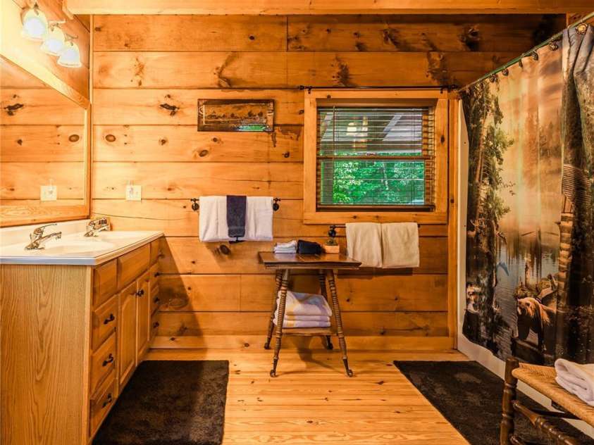 460 Briggs Cove Road, Robbinsville, NC 28771.  MLS# CAR4360599, YatesRealty ID 8726. 