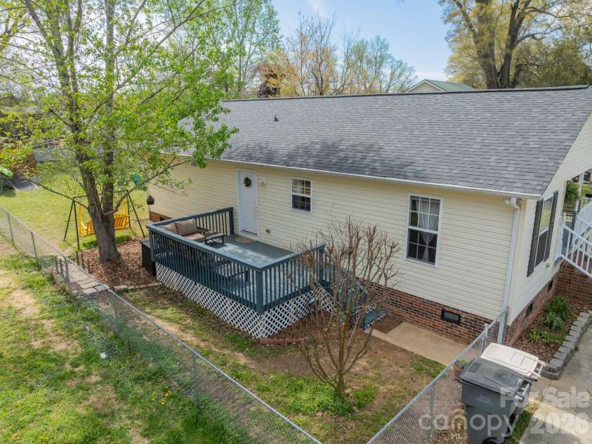 1015 Walnut Street, Kannapolis, NC 28081.  MLS# CAR4361943, YatesRealty ID 8727. 