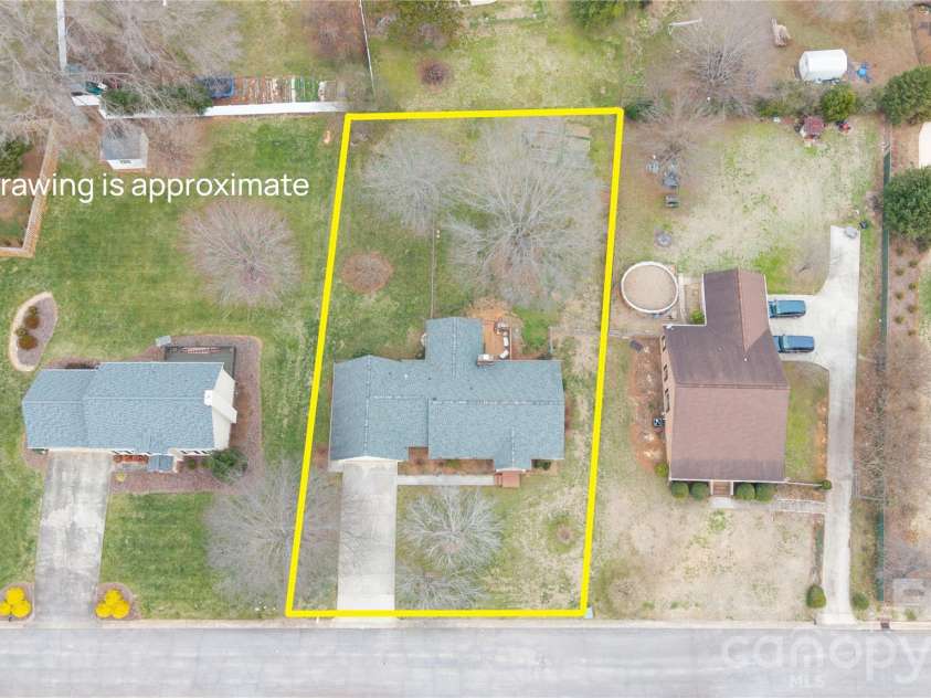 106 Pinebark Court, Morganton, NC 28655.  MLS# CAR4351150, YatesRealty ID 8728. 