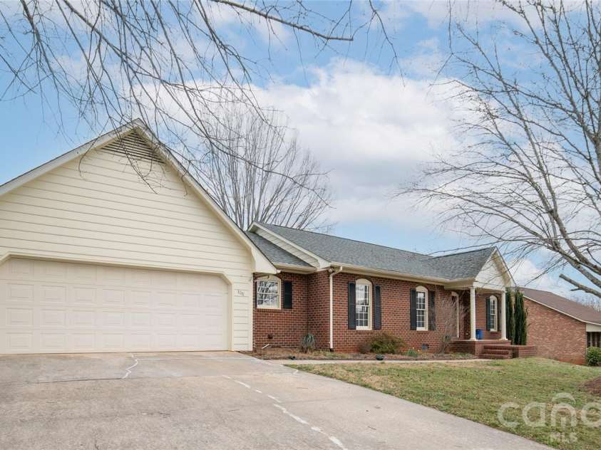 106 Pinebark Court, Morganton, NC 28655.  MLS# CAR4351150, YatesRealty ID 8728. Front