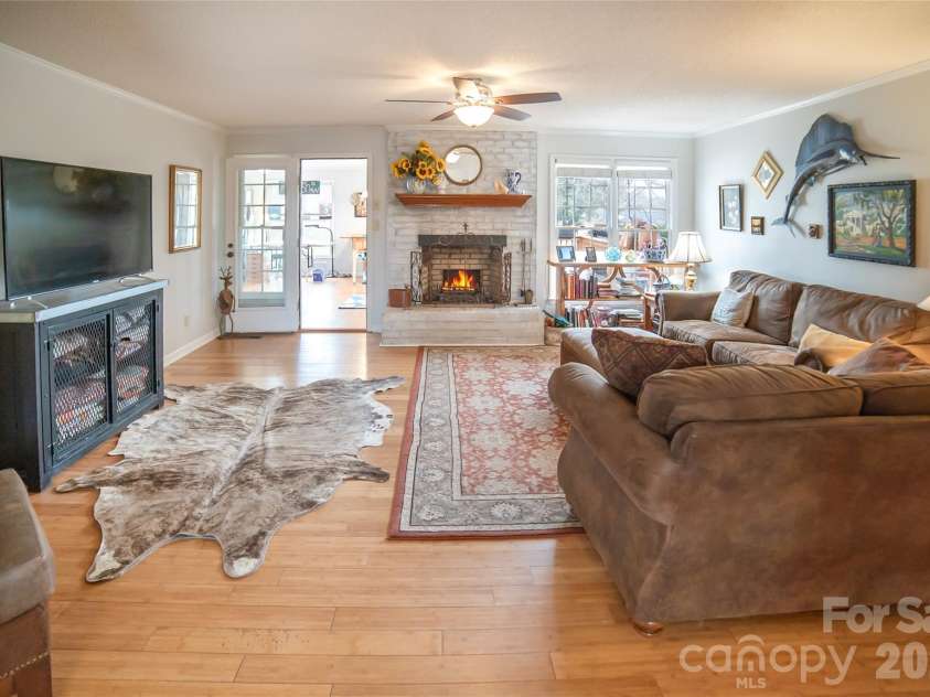 106 Pinebark Court, Morganton, NC 28655.  MLS# CAR4351150, YatesRealty ID 8728. Living Room