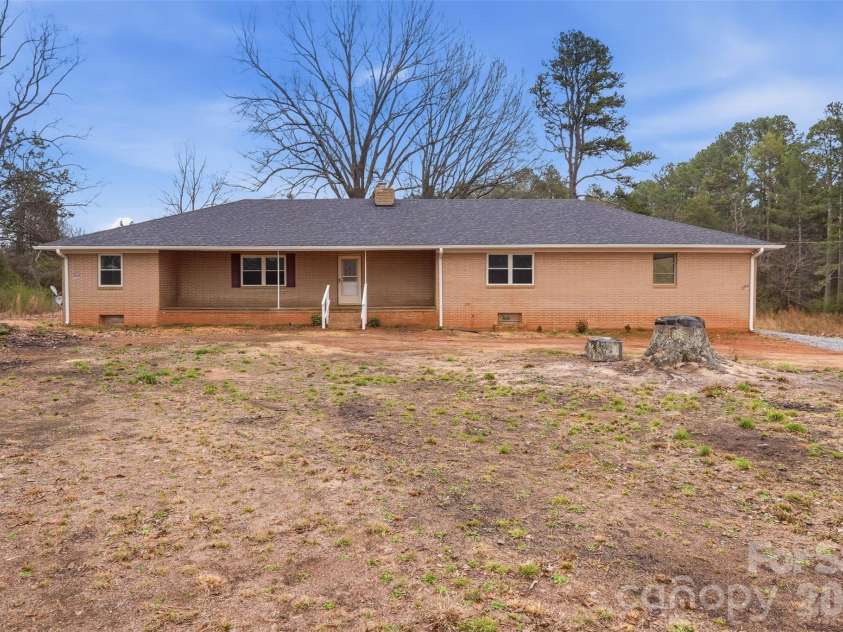 115 Belmar Road, Kings Mountain, NC 28086.  MLS# CAR4353343, YatesRealty ID 8729. 