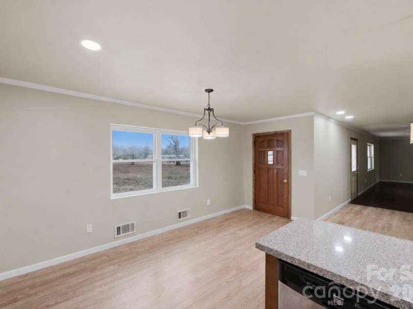 115 Belmar Road, Kings Mountain, NC 28086.  MLS# CAR4353343, YatesRealty ID 8729. 