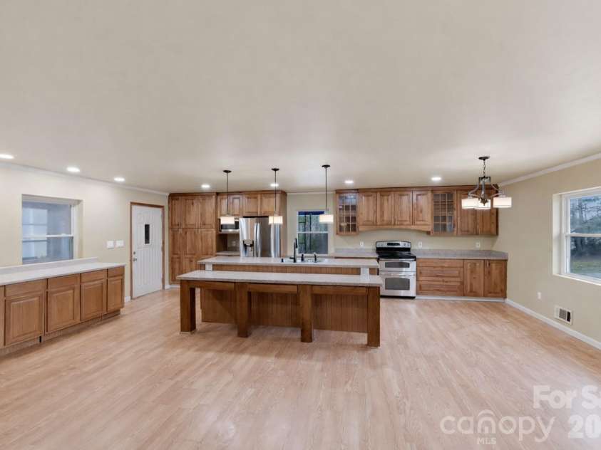 115 Belmar Road, Kings Mountain, NC 28086.  MLS# CAR4353343, YatesRealty ID 8729. 