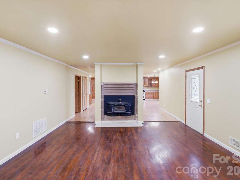 115 Belmar Road, Kings Mountain, NC 28086.  MLS# CAR4353343, YatesRealty ID 8729. 