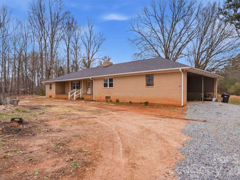 115 Belmar Road, Kings Mountain, NC 28086.  MLS# CAR4353343, YatesRealty ID 8729. 