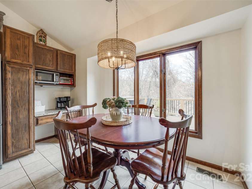 78 Honeysuckle Woods, Lake Wylie, SC 29710.  MLS# CAR4214110, YatesRealty ID 8729. 