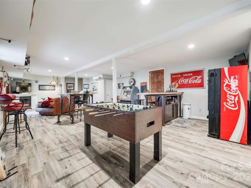 78 Honeysuckle Woods, Lake Wylie, SC 29710.  MLS# CAR4214110, YatesRealty ID 8729. 