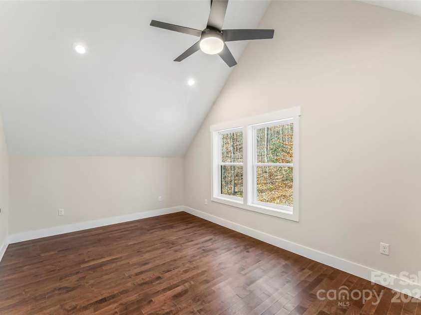 457 Blue Ridge Drive, Marion, NC 28752.  MLS# CAR4325336, YatesRealty ID 873. 