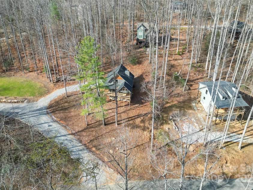 457 Blue Ridge Drive, Marion, NC 28752.  MLS# CAR4325336, YatesRealty ID 873. 