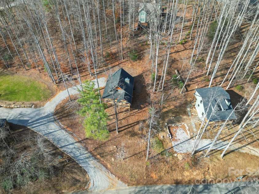 457 Blue Ridge Drive, Marion, NC 28752.  MLS# CAR4325336, YatesRealty ID 873. 